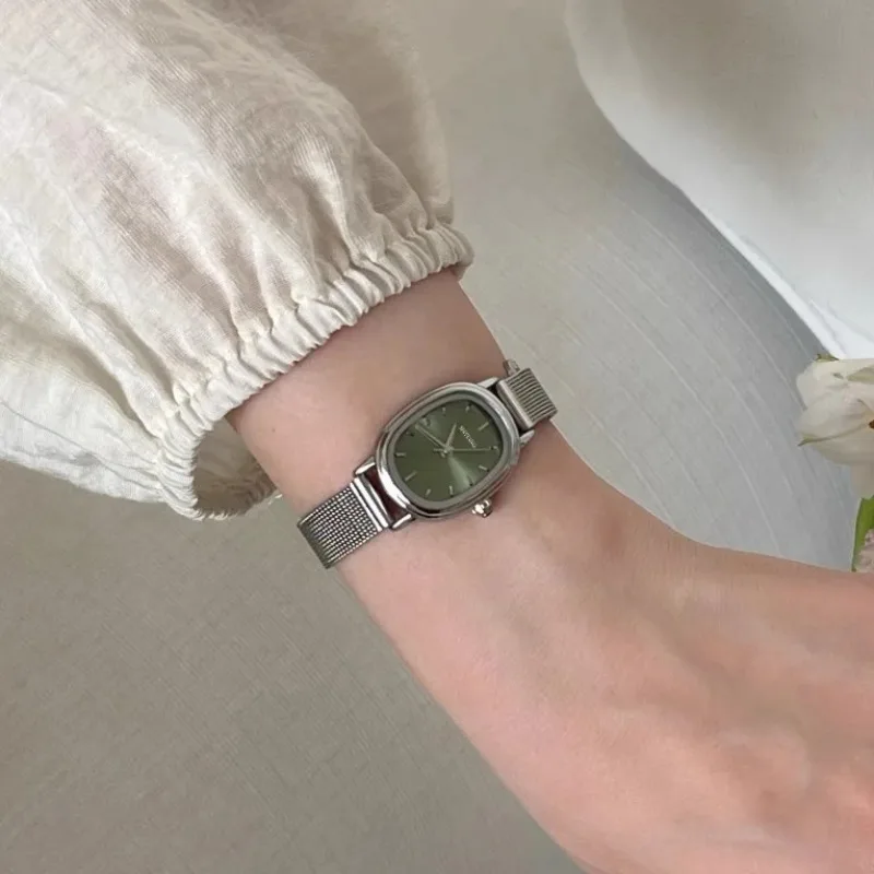 Ladies Luxury Watch - Pequeno mostrador oval relógio verde simples