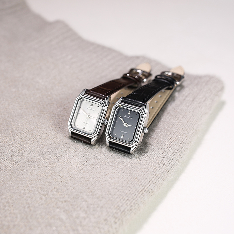 Novo relógio clássico, vintage - Luxury Watch In Hong Kong avaliação e preço