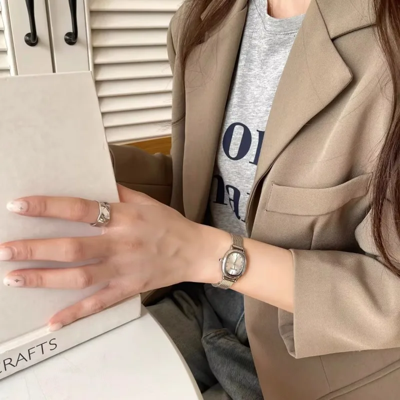 Pequeno mostrador oval relógio - Ladies Luxury Watch avaliação e preço